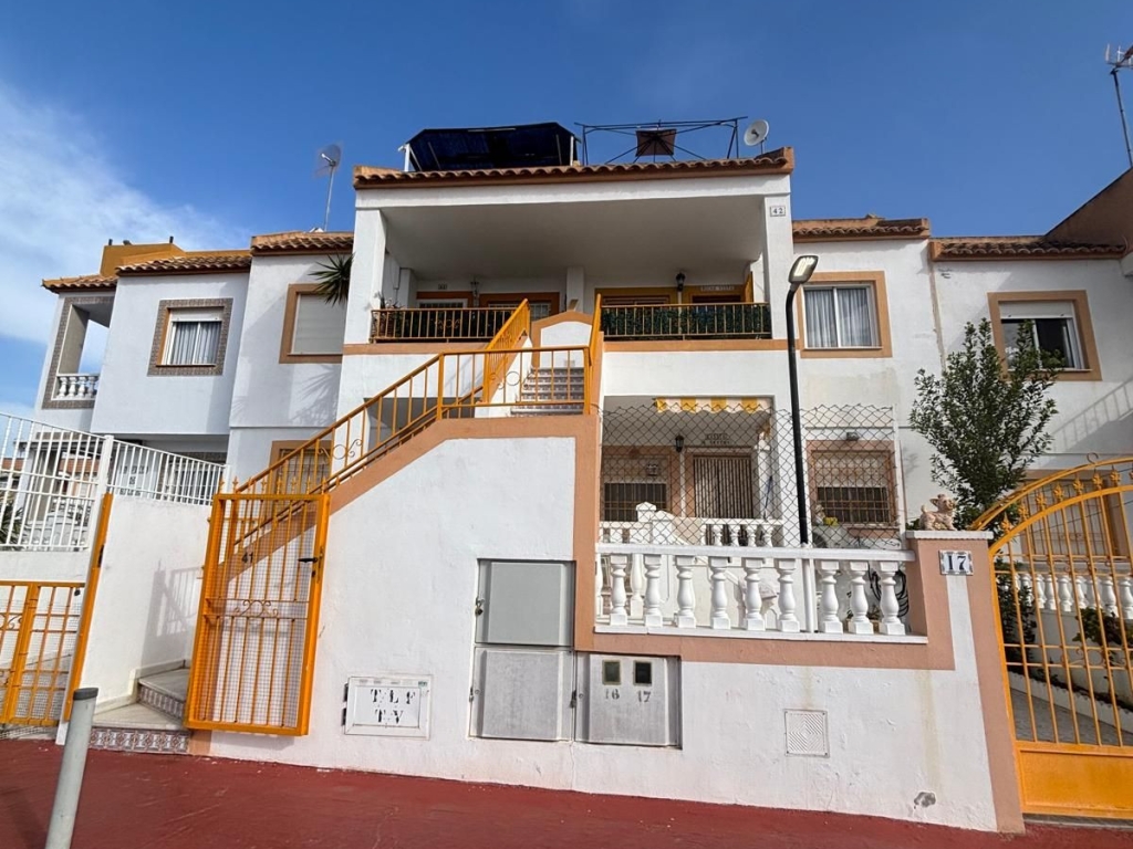 2 Bedroom 1 Bathroom Apartment - Top Floor Apartment in Torrevieja