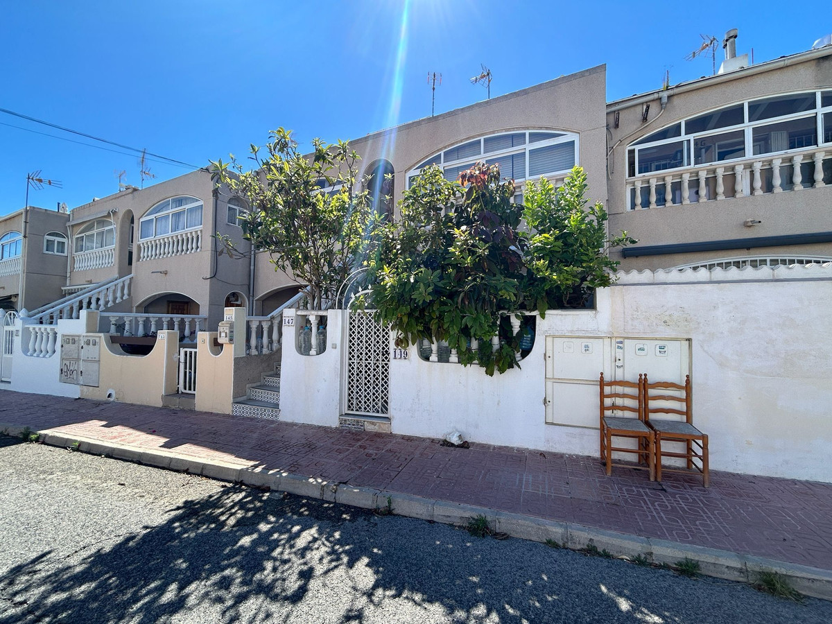 For sale - 1 Bedroom 1 Bathroom House - Townhouse in Torrevieja - Torrevieja Centro  - Alicante
