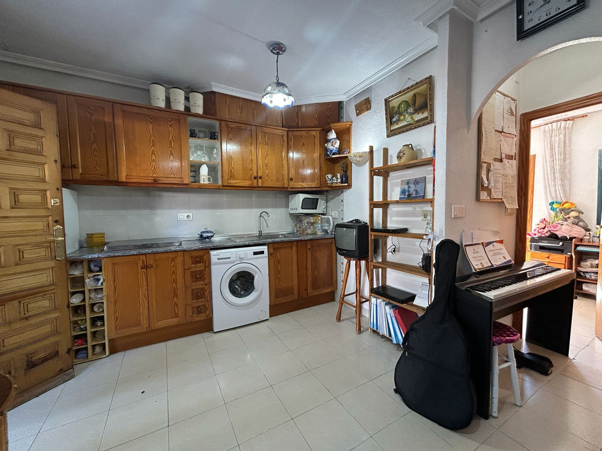 For sale - 1 Bedroom 1 Bathroom House - Townhouse in Torrevieja - Torrevieja Centro  - Alicante