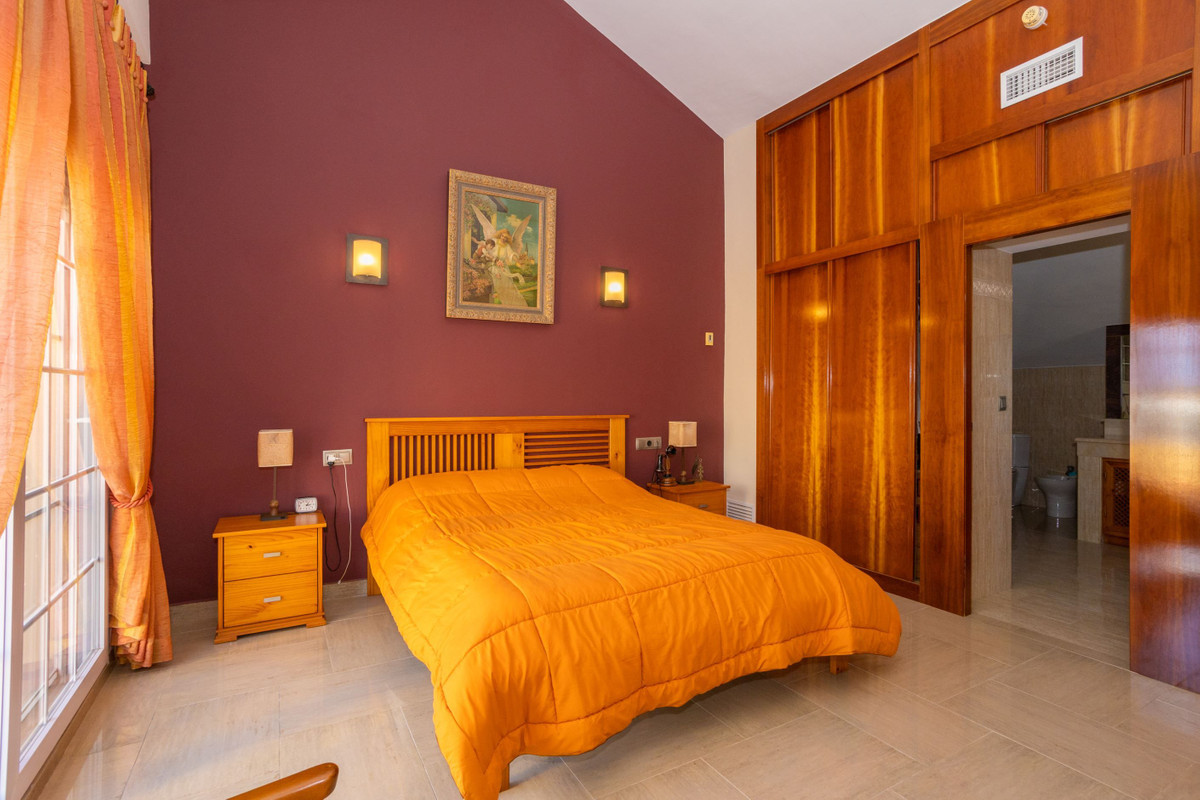 For sale - 3 Bedroom 2 Bathroom House - Detached Villa in Cartagena - Playa Honda  - Murcia