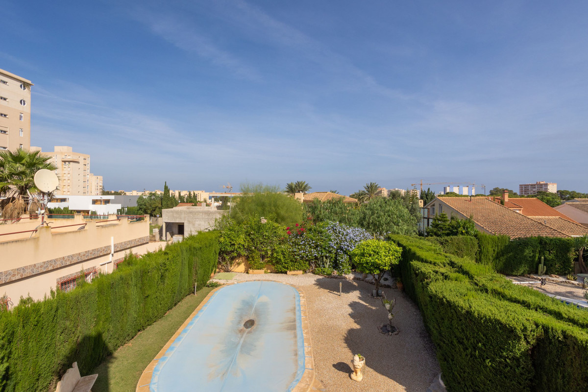 For sale - 3 Bedroom 2 Bathroom House - Detached Villa in Cartagena - Playa Honda  - Murcia