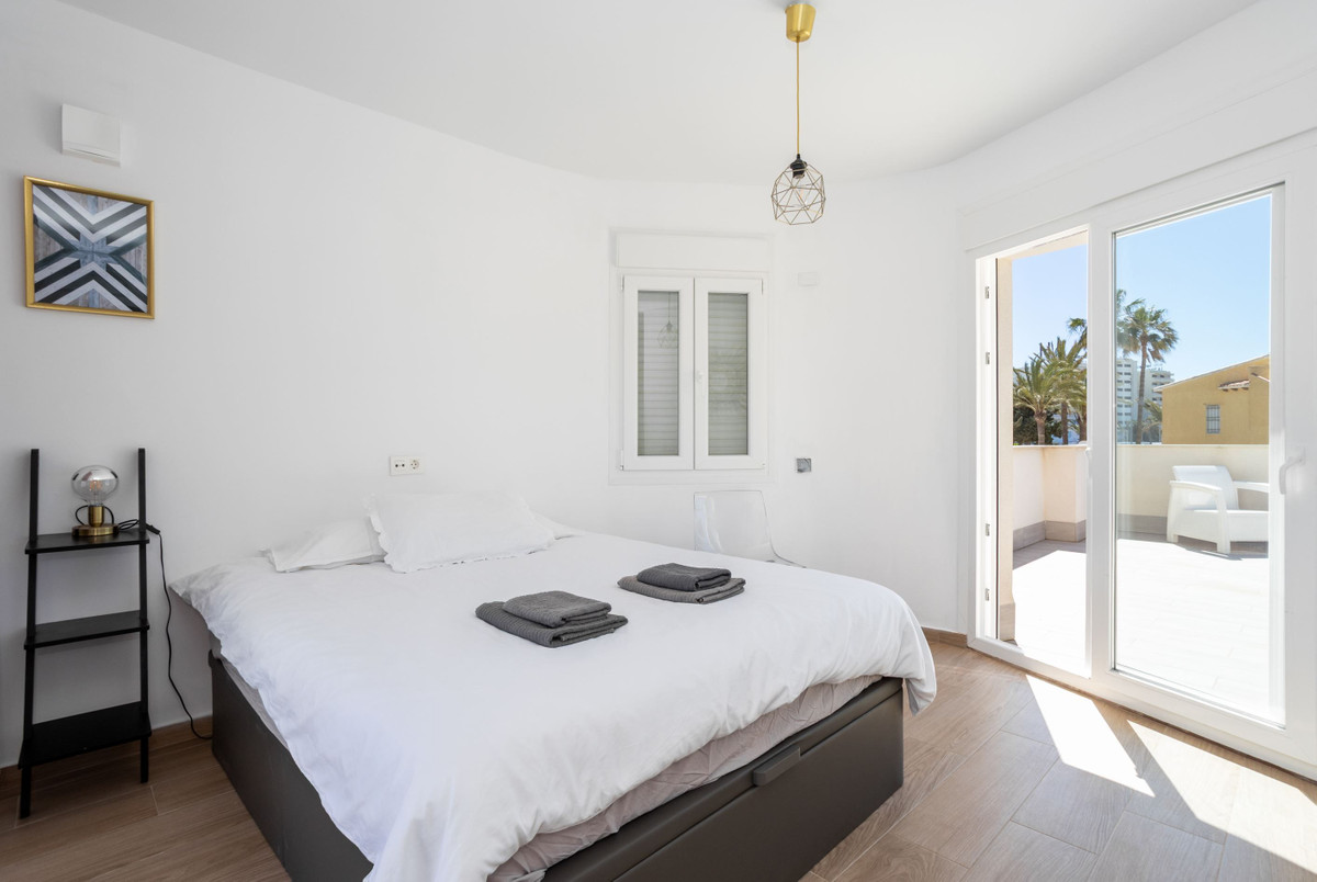 For sale - 3 Bedroom 3 Bathroom House - Detached Villa in Orihuela - Playa Flamenca  - Alicante