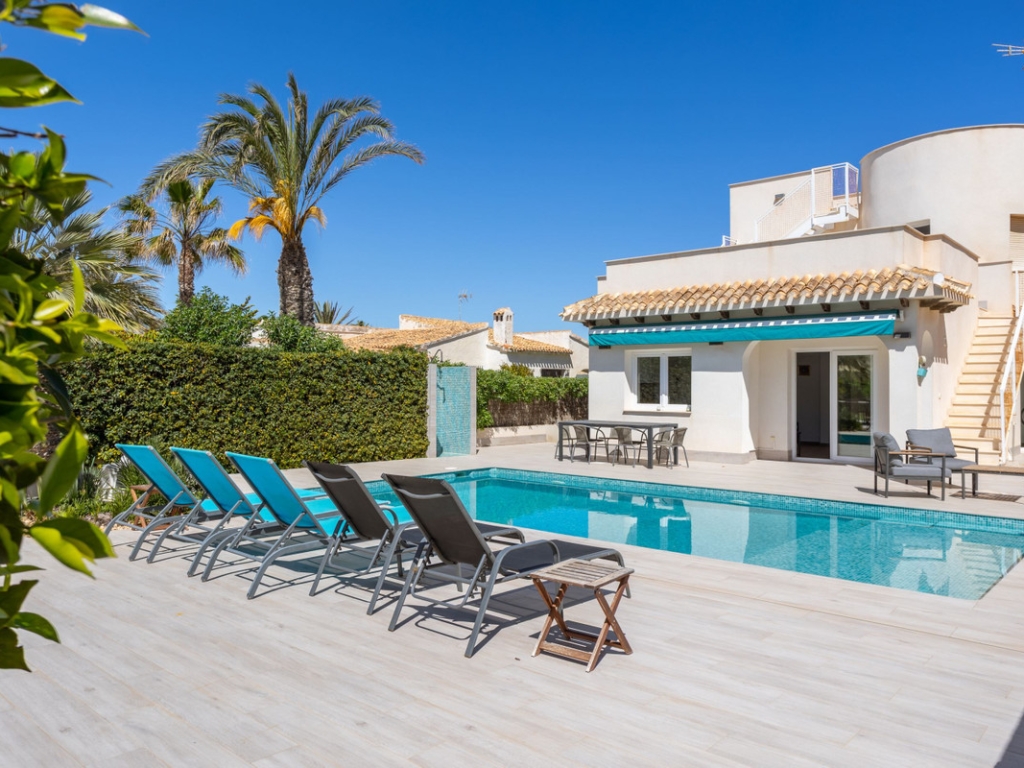3 Bedroom 3 Bathroom House - Detached Villa in Orihuela