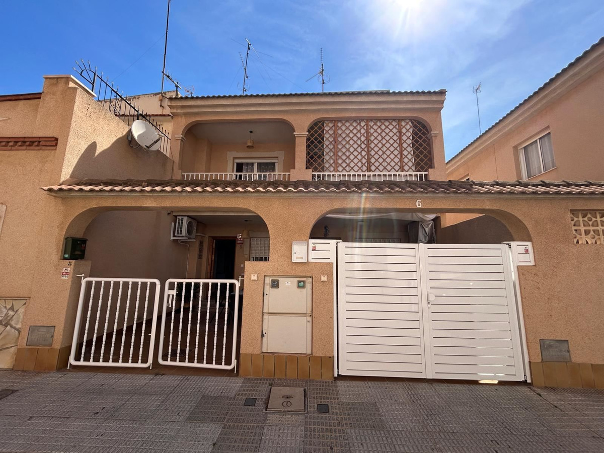 For sale - 3 Bedroom 1 Bathroom House - Townhouse in San Pedro del Pinatar - San Pedro del Pinatar Centro  - Murcia