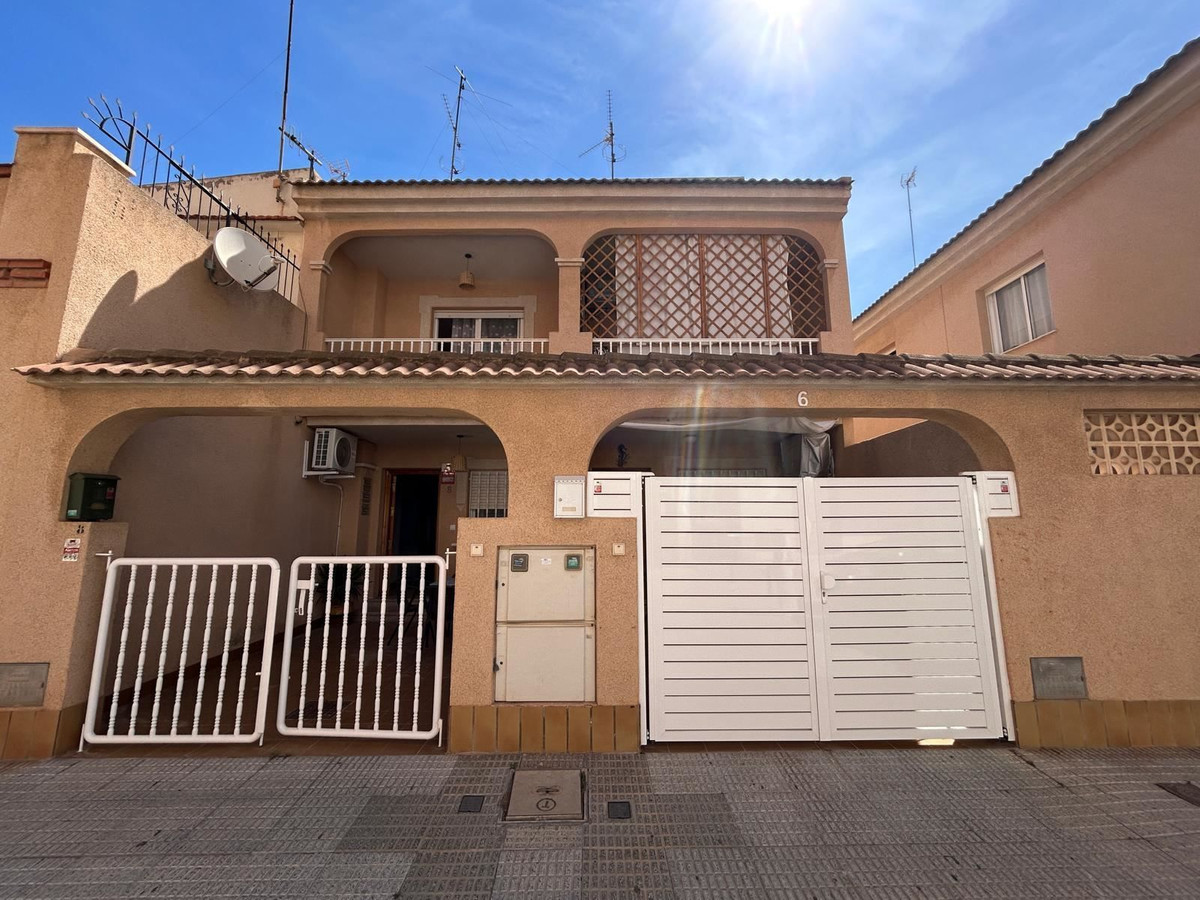 For sale - 3 Bedroom 1 Bathroom House - Townhouse in San Pedro del Pinatar - San Pedro del Pinatar Centro  - Murcia