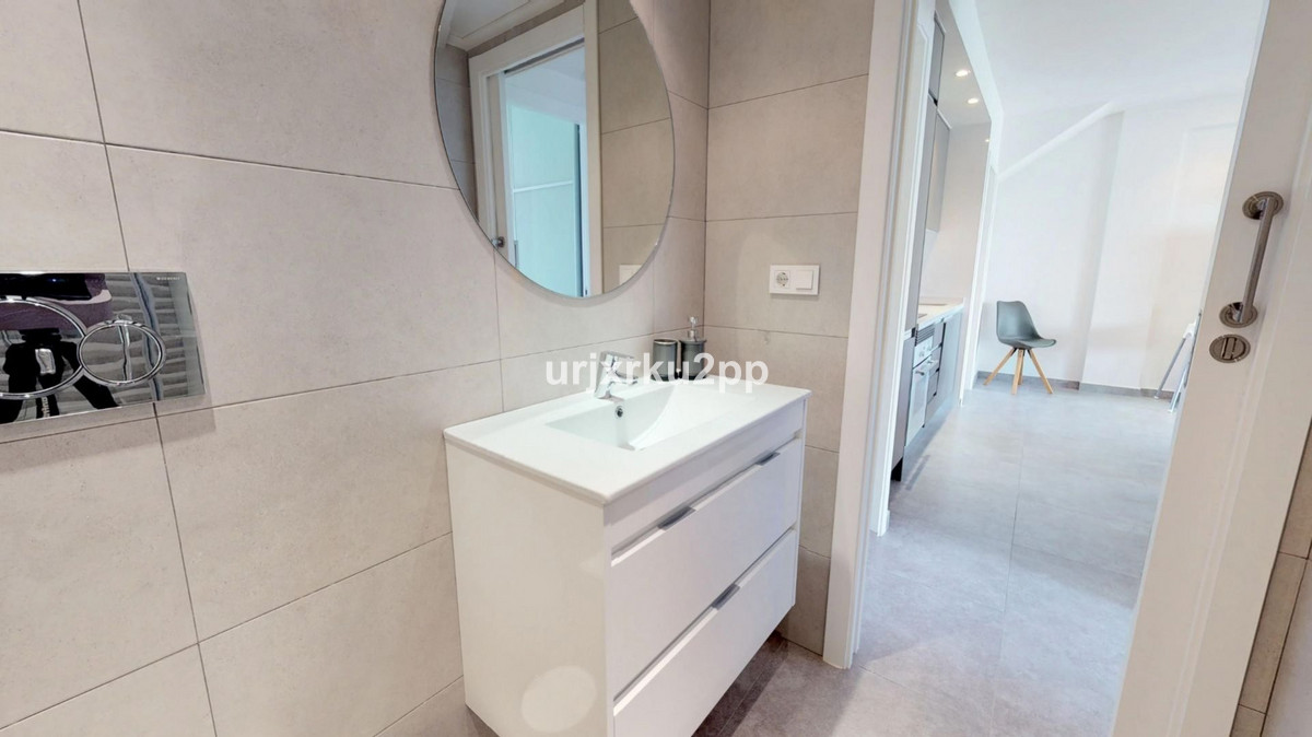 For sale - 3 Bedroom 2 Bathroom Apartment - Ground Floor Apartment in Torrevieja - Aguas Nuevas  - Alicante