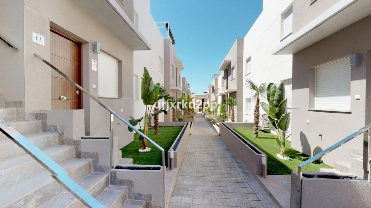 For sale - 3 Bedroom 2 Bathroom Apartment - Ground Floor Apartment in Torrevieja - Aguas Nuevas  - Alicante