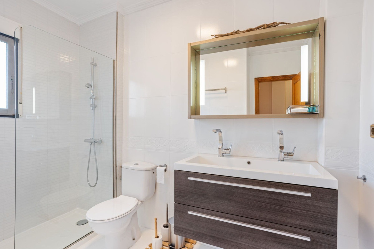 For sale - 2 Bedroom 1 Bathroom House - Detached Villa in Orihuela - La Regia  - Alicante