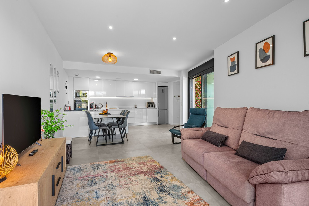For sale - 3 Bedroom 2 Bathroom Apartment - Ground Floor Apartment in Orihuela - Dehesa de Campoamor  - Alicante