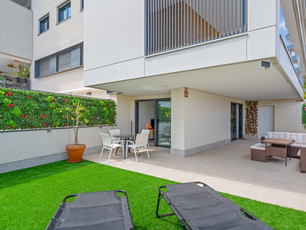 3 Bedroom 2 Bathroom Apartment - Ground Floor Apartment in Orihuela