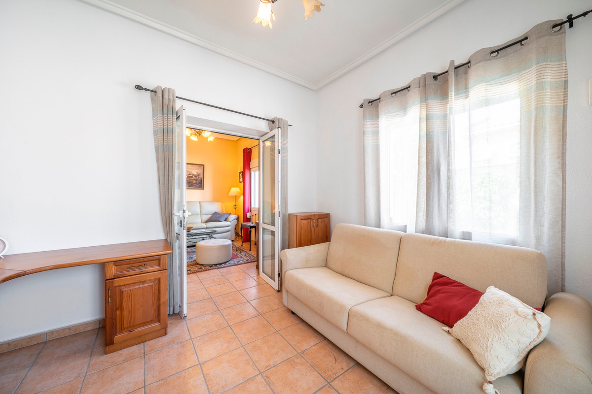 For sale - 3 Bedroom 1 Bathroom House - Detached Villa in Rojales - Ciudad Quesada  - Alicante
