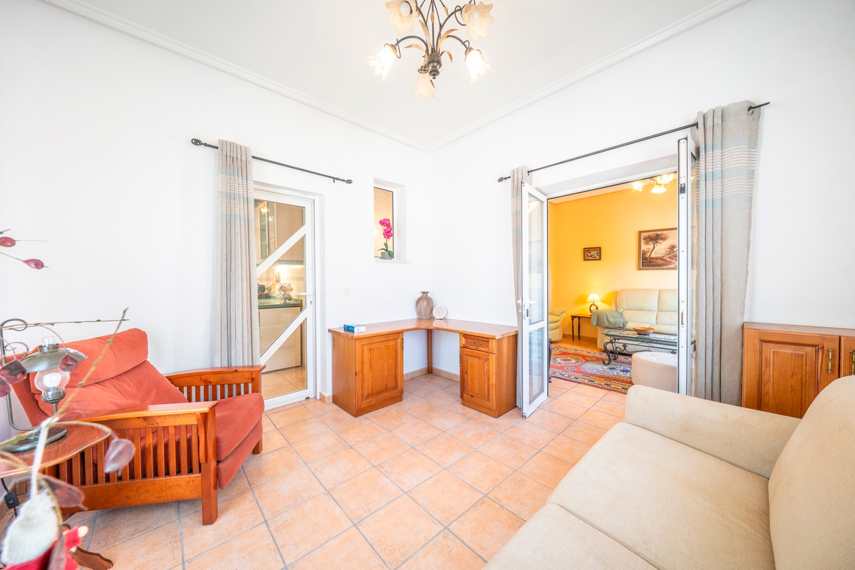 For sale - 3 Bedroom 1 Bathroom House - Detached Villa in Rojales - Ciudad Quesada  - Alicante
