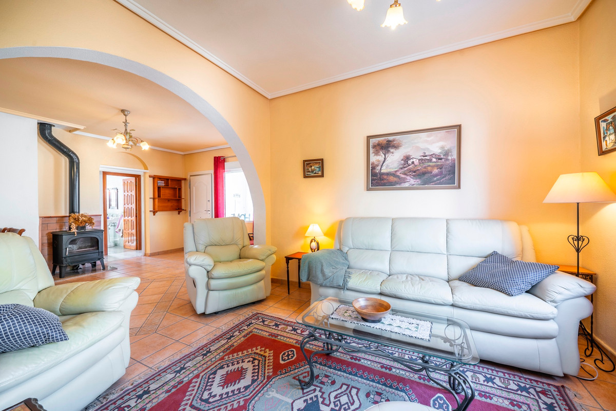 For sale - 3 Bedroom 1 Bathroom House - Detached Villa in Rojales - Ciudad Quesada  - Alicante