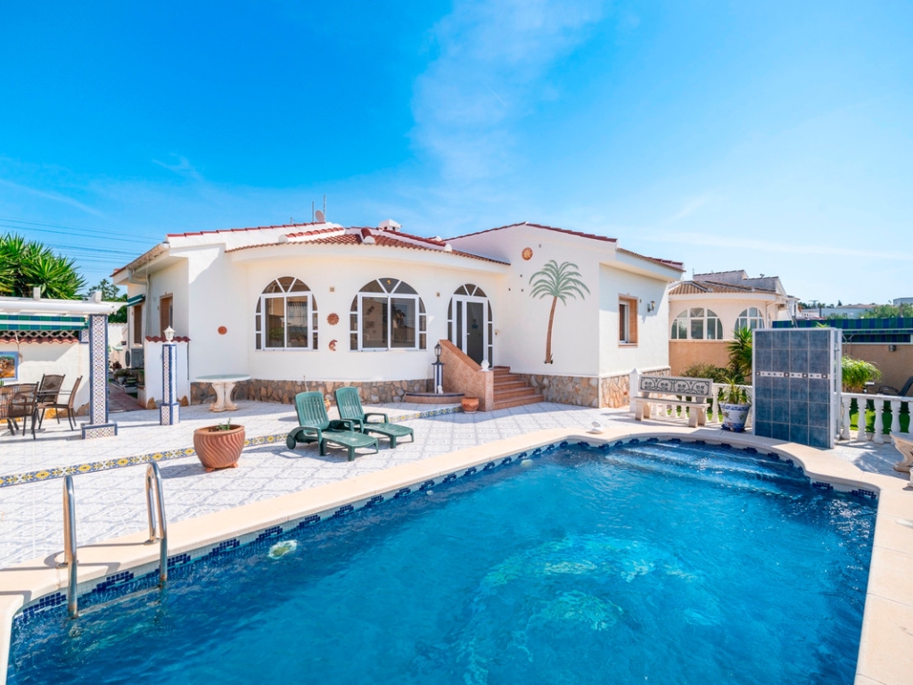 3 Bedroom 1 Bathroom House - Detached Villa in Rojales