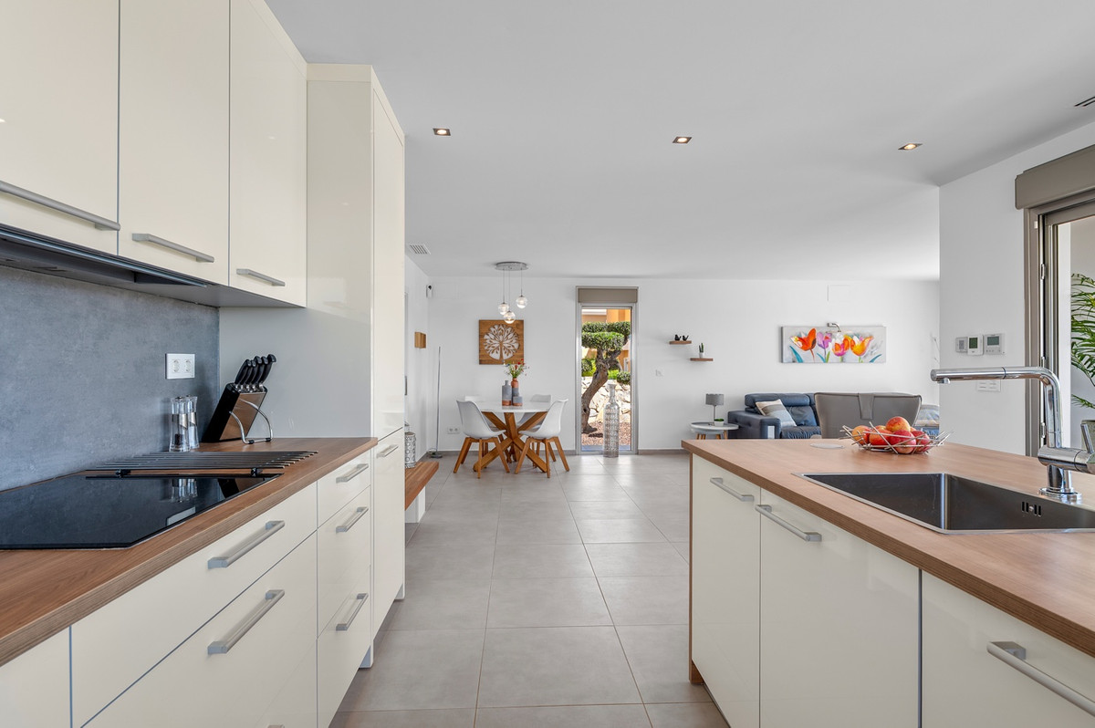 For sale - 3 Bedroom 2 Bathroom House - Detached Villa in San Fulgencio - La Marina  - Alicante
