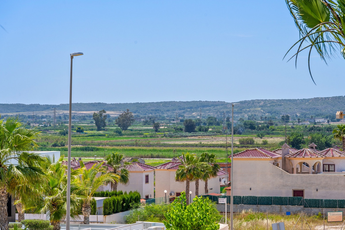 For sale - 3 Bedroom 2 Bathroom House - Detached Villa in San Fulgencio - La Marina  - Alicante