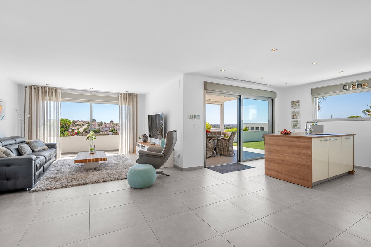 For sale - 3 Bedroom 2 Bathroom House - Detached Villa in San Fulgencio - La Marina  - Alicante