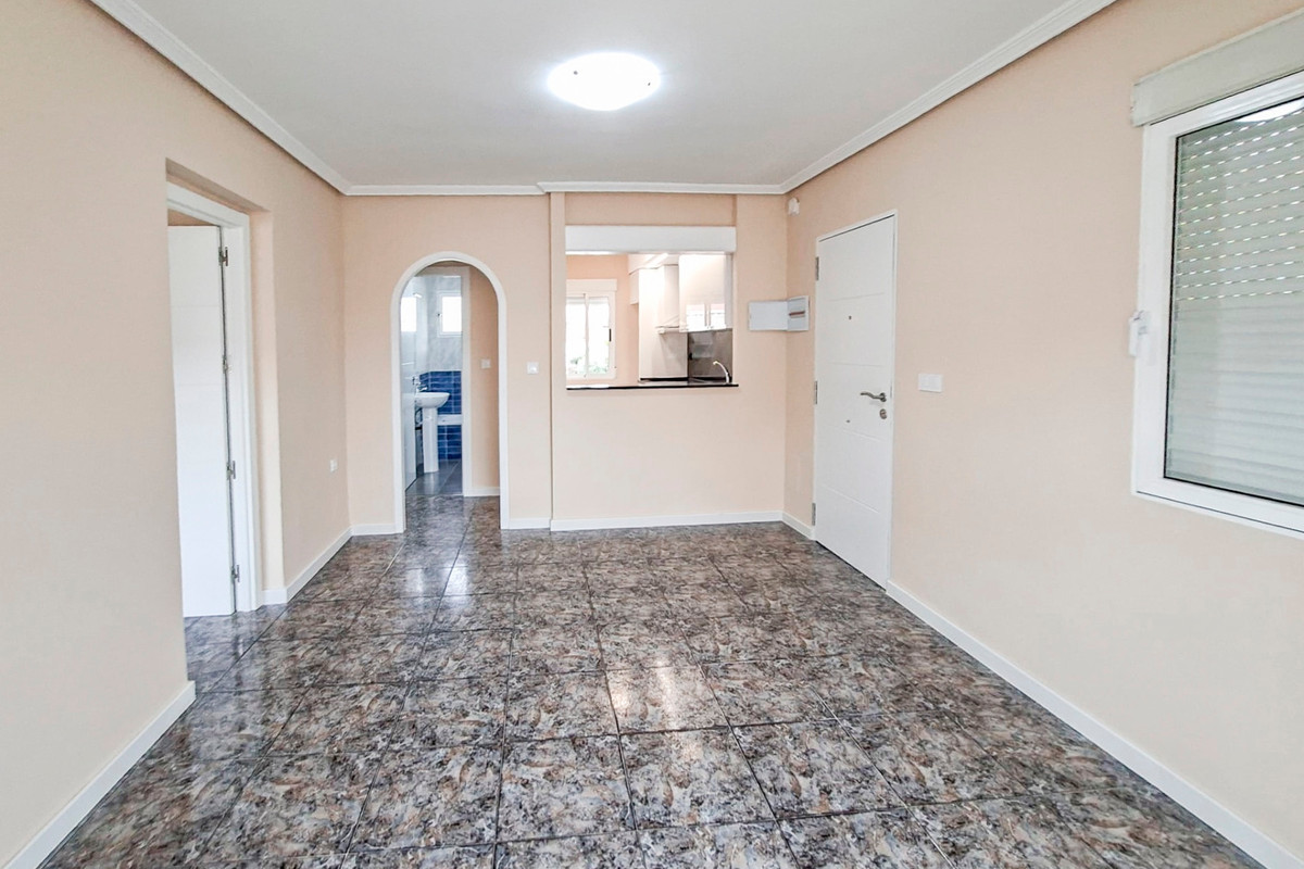 For sale - 2 Bedroom 1 Bathroom Top floor apartment in Playa Flamenca - Orihuela Costa  - Alicante