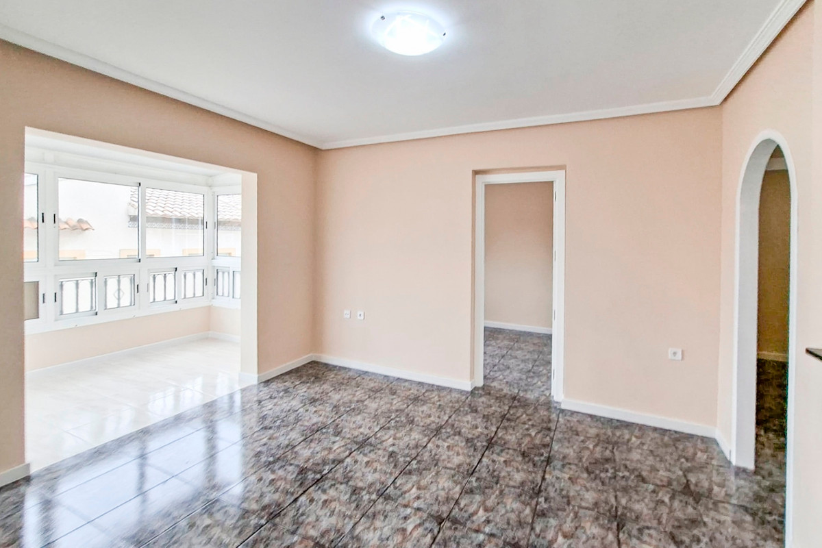 For sale - 2 Bedroom 1 Bathroom Top floor apartment in Playa Flamenca - Orihuela Costa  - Alicante