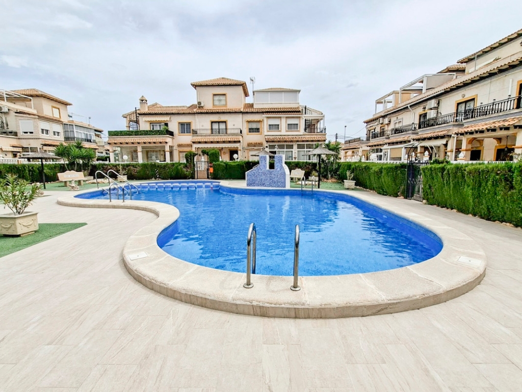 2 Bedroom 1 Bathroom Townouse in Playa Flamenca