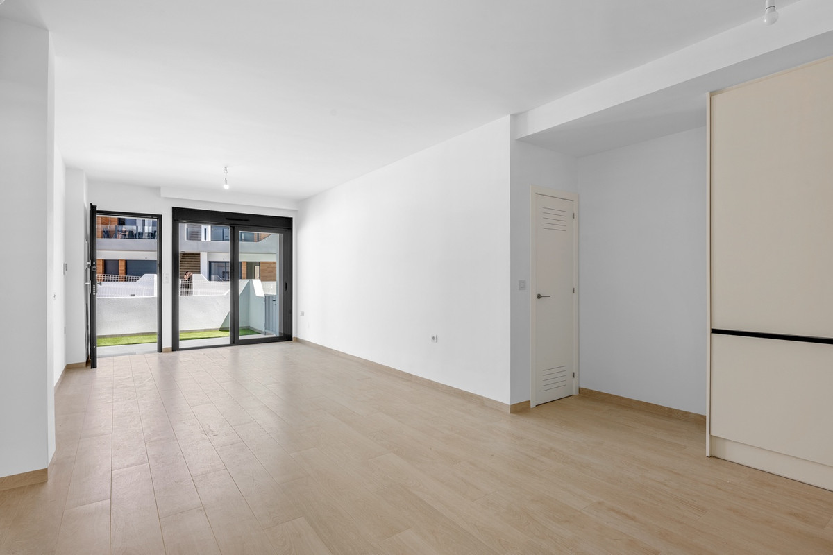 For sale - 2 Bedroom 2 Bathroom Apartment Ground Floor Apartment in San Miguel de Salinas - San Miguel  - Alicante