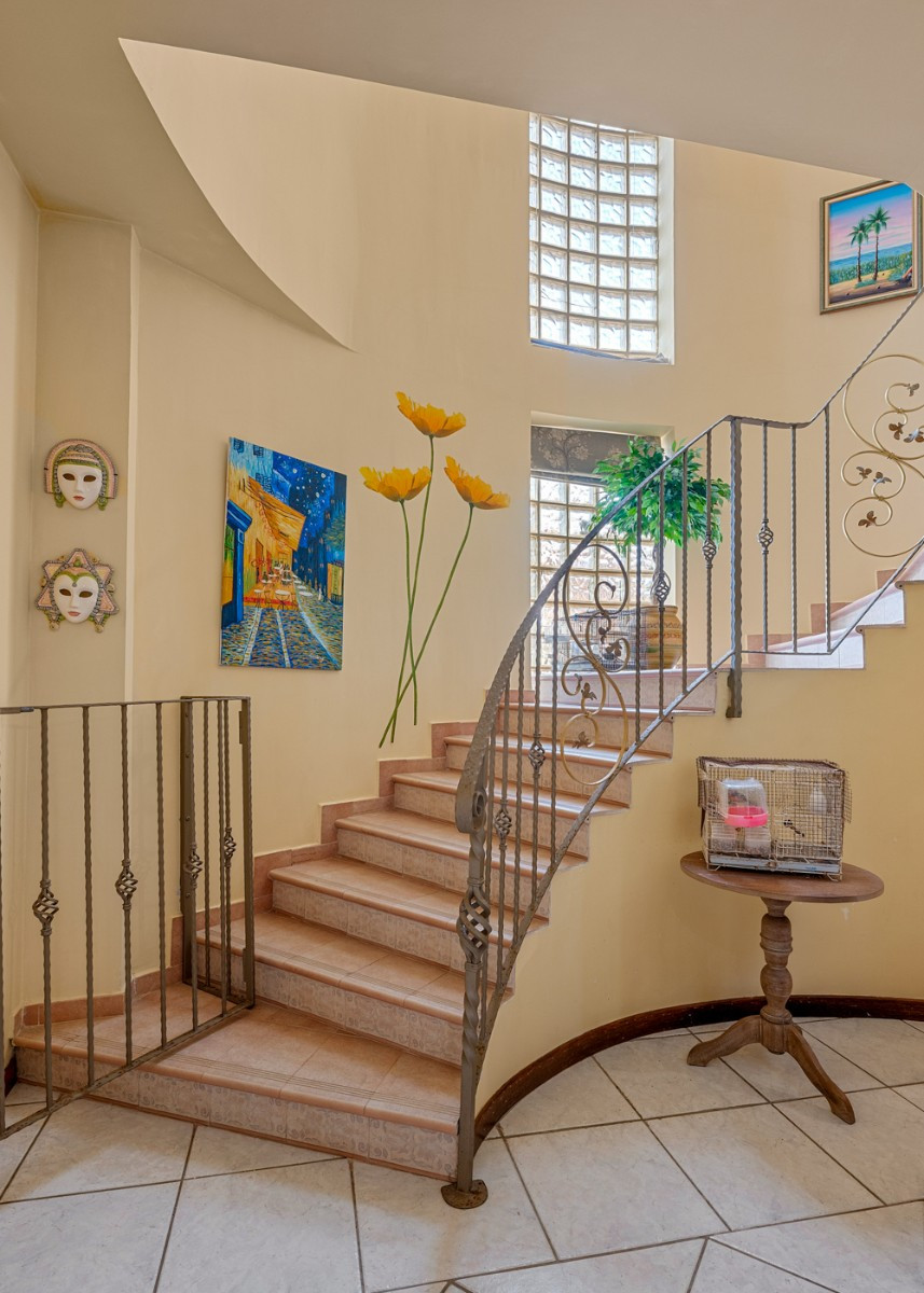 For sale - 6 Bedroom 5 Bathroom House - Detached Villa in Torrevieja - La Mata  - Alicante