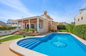 76-R5400913/77851, 6 Bedroom 5 Bathroom House - Detached Villa in Torrevieja