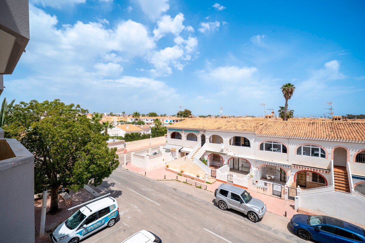 For sale - 1 Bedroom 1 Bathroom Apartment - Middle Floor Apartment in Orihuela - Cabo Roig  - Alicante