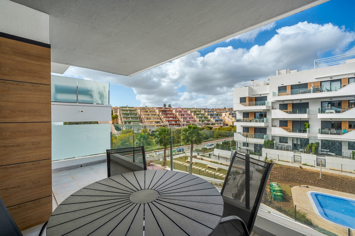 For sale - 2 Bedroom 2 Bathroom Apartment - Ground Floor Apartment in Orihuela - Los Dolses  - Alicante