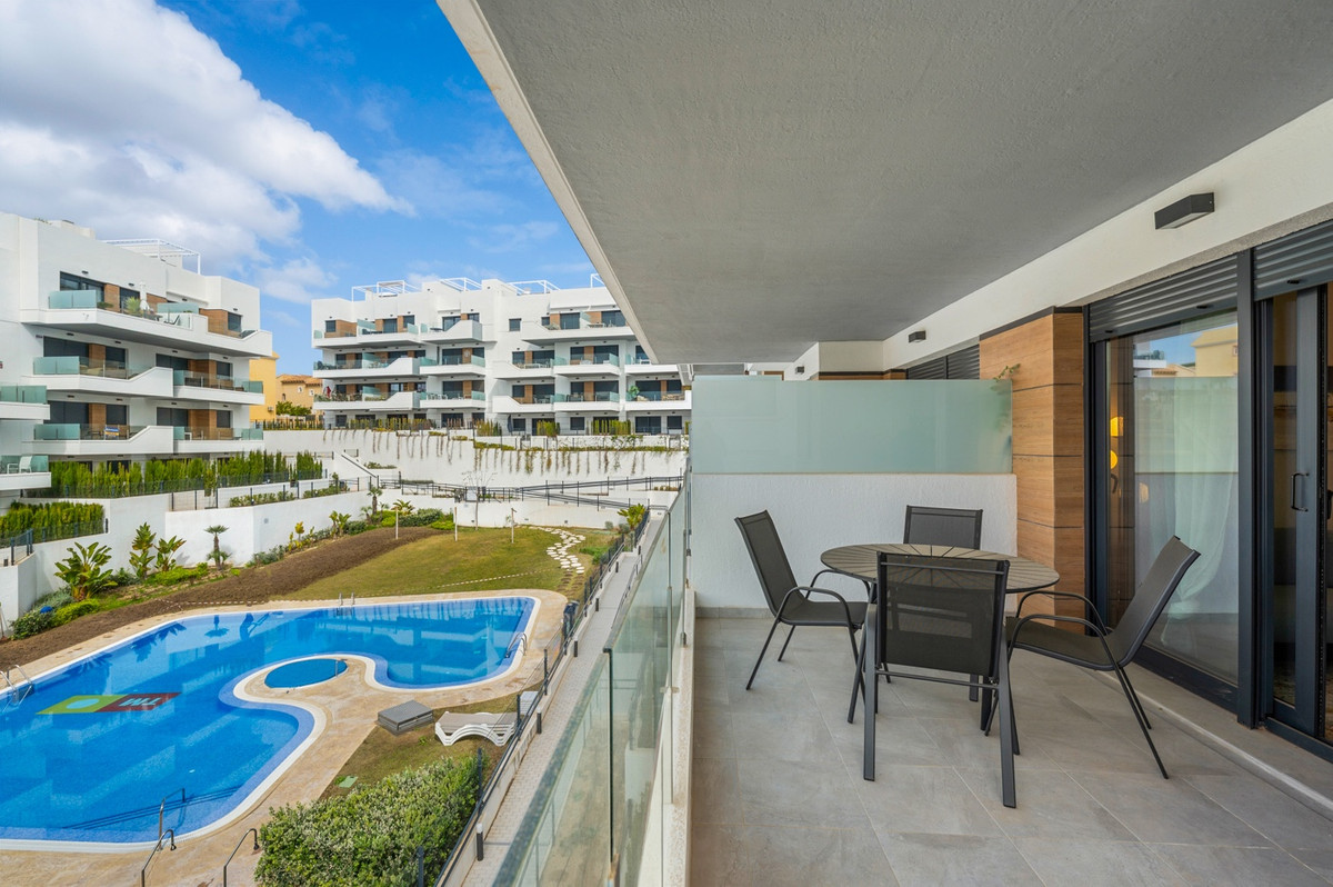 For sale - 2 Bedroom 2 Bathroom Apartment - Ground Floor Apartment in Orihuela - Los Dolses  - Alicante
