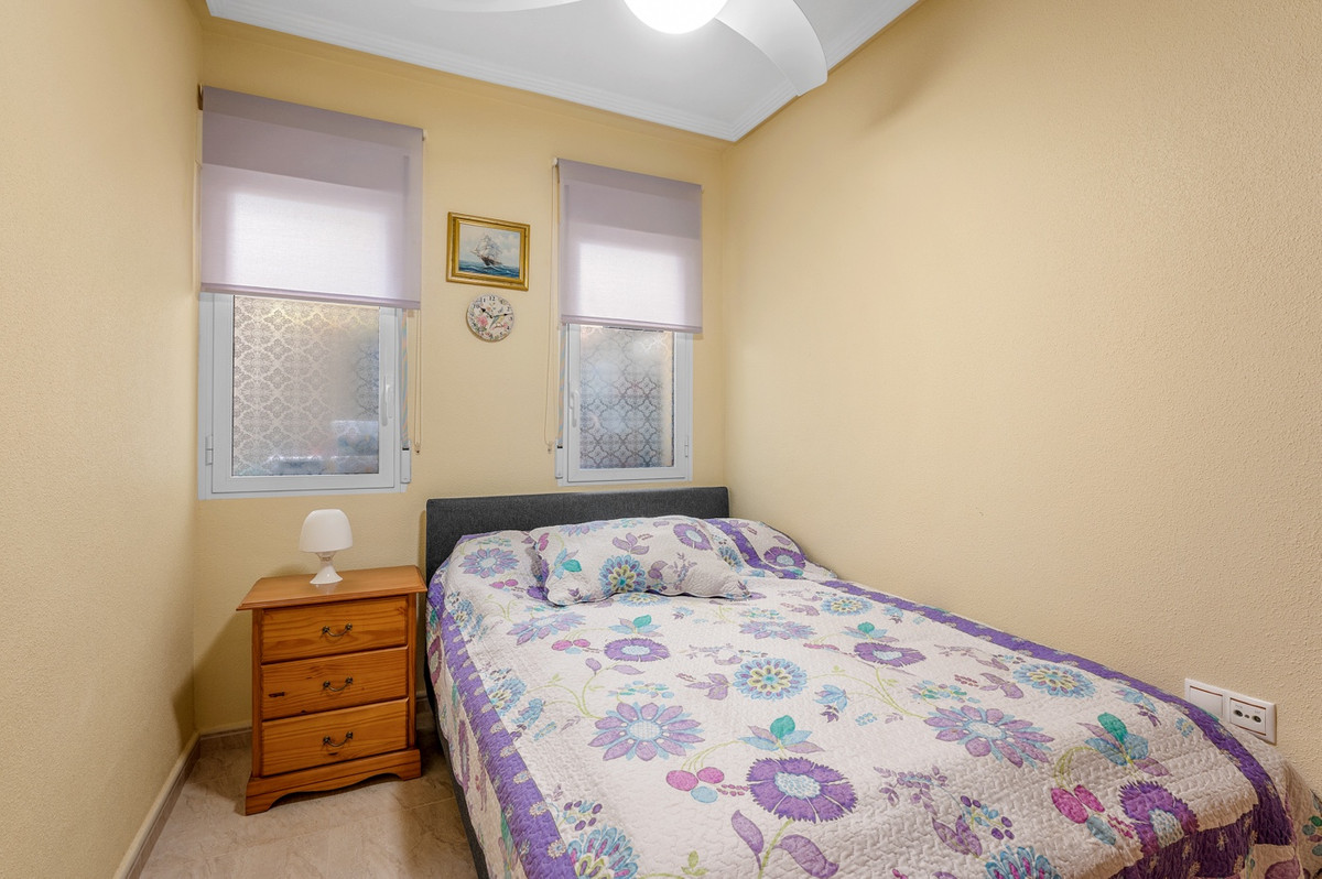 For sale - 3 Bedroom 2 Bathroom House - Townhouse in Orihuela - Villamartin  - Alicante