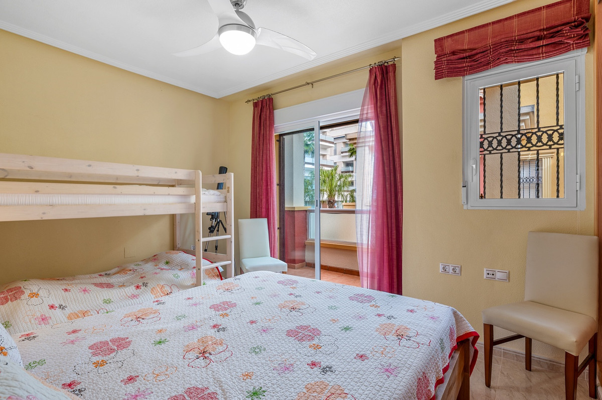 For sale - 3 Bedroom 2 Bathroom House - Townhouse in Orihuela - Villamartin  - Alicante