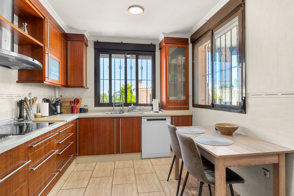 For sale - 5 Bedroom 2 Bathroom House - Finca - Cortijo in Crevillente - Crevillent - Crevillente - Crevillent Centro  - Alicante