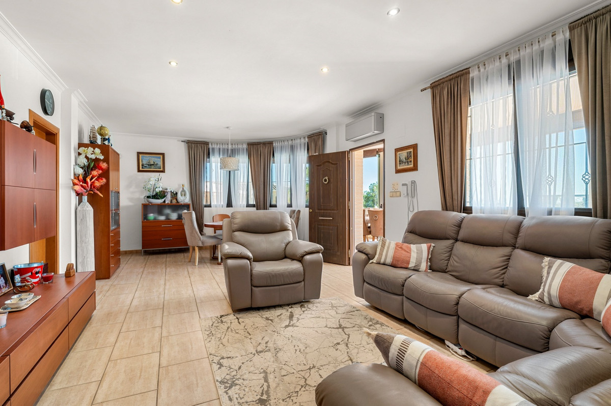 For sale - 5 Bedroom 2 Bathroom House - Finca - Cortijo in Crevillente - Crevillent - Crevillente - Crevillent Centro  - Alicante