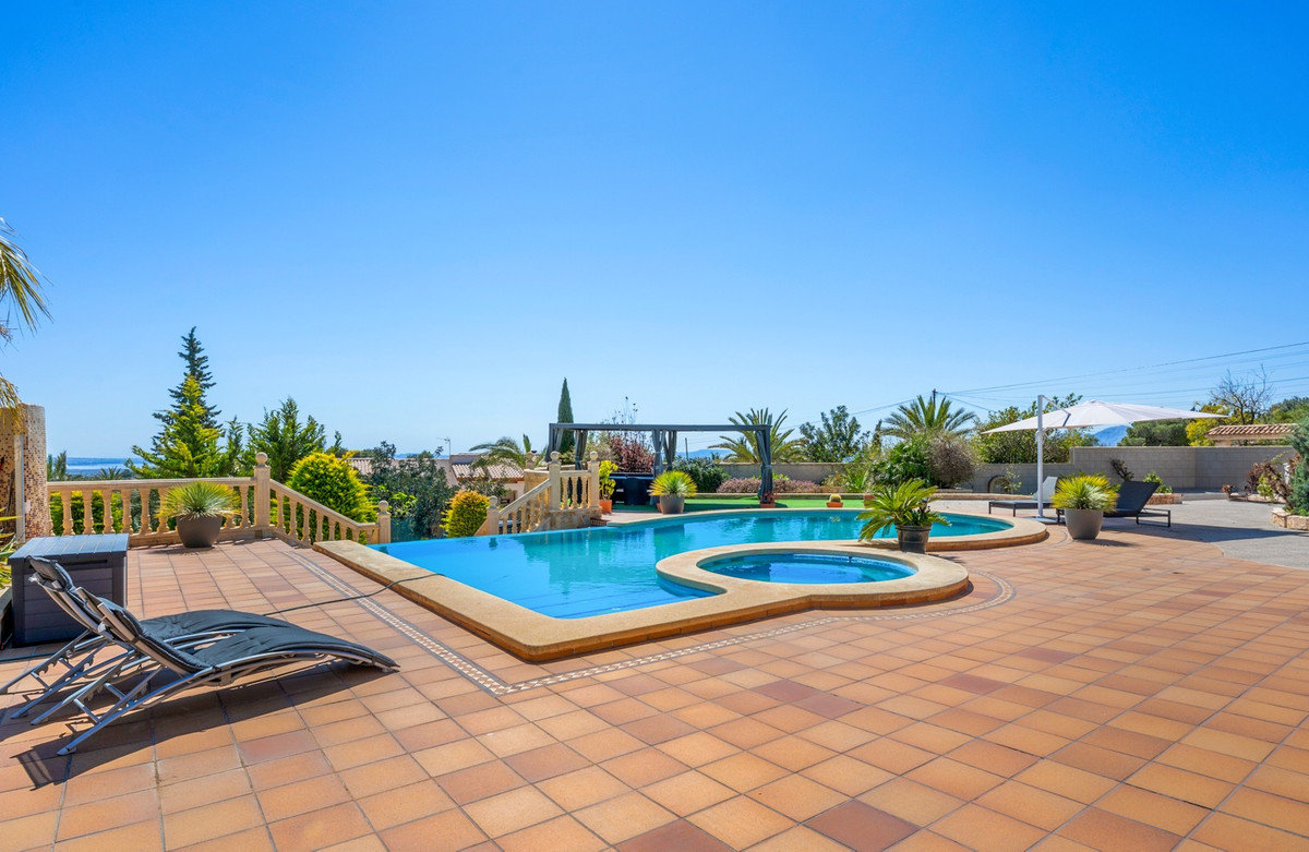 For sale - 5 Bedroom 2 Bathroom House - Finca - Cortijo in Crevillente - Crevillent - Crevillente - Crevillent Centro  - Alicante