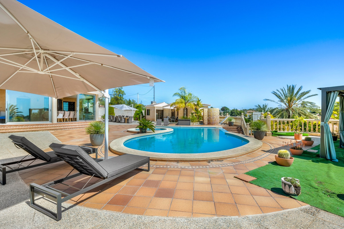 For sale - 5 Bedroom 2 Bathroom House - Finca - Cortijo in Crevillente - Crevillent - Crevillente - Crevillent Centro  - Alicante