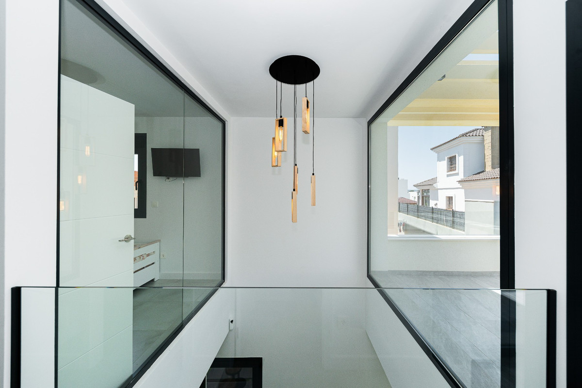 For sale - 3 Bedroom 2 Bathroom House - Detached Villa in Los Montesinos - Los Montesinos Centro  - Alicante