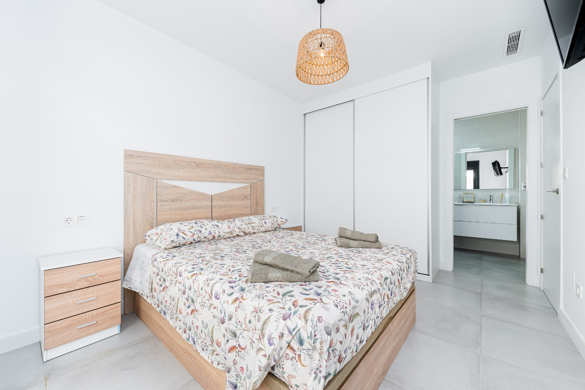 For sale - 3 Bedroom 2 Bathroom House - Detached Villa in Los Montesinos - Los Montesinos Centro  - Alicante