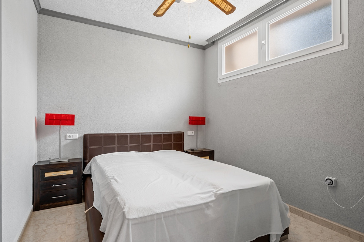 For sale - 4 Bedroom 6 Bathroom House - Detached Villa in Rojales - Ciudad Quesada  - Alicante