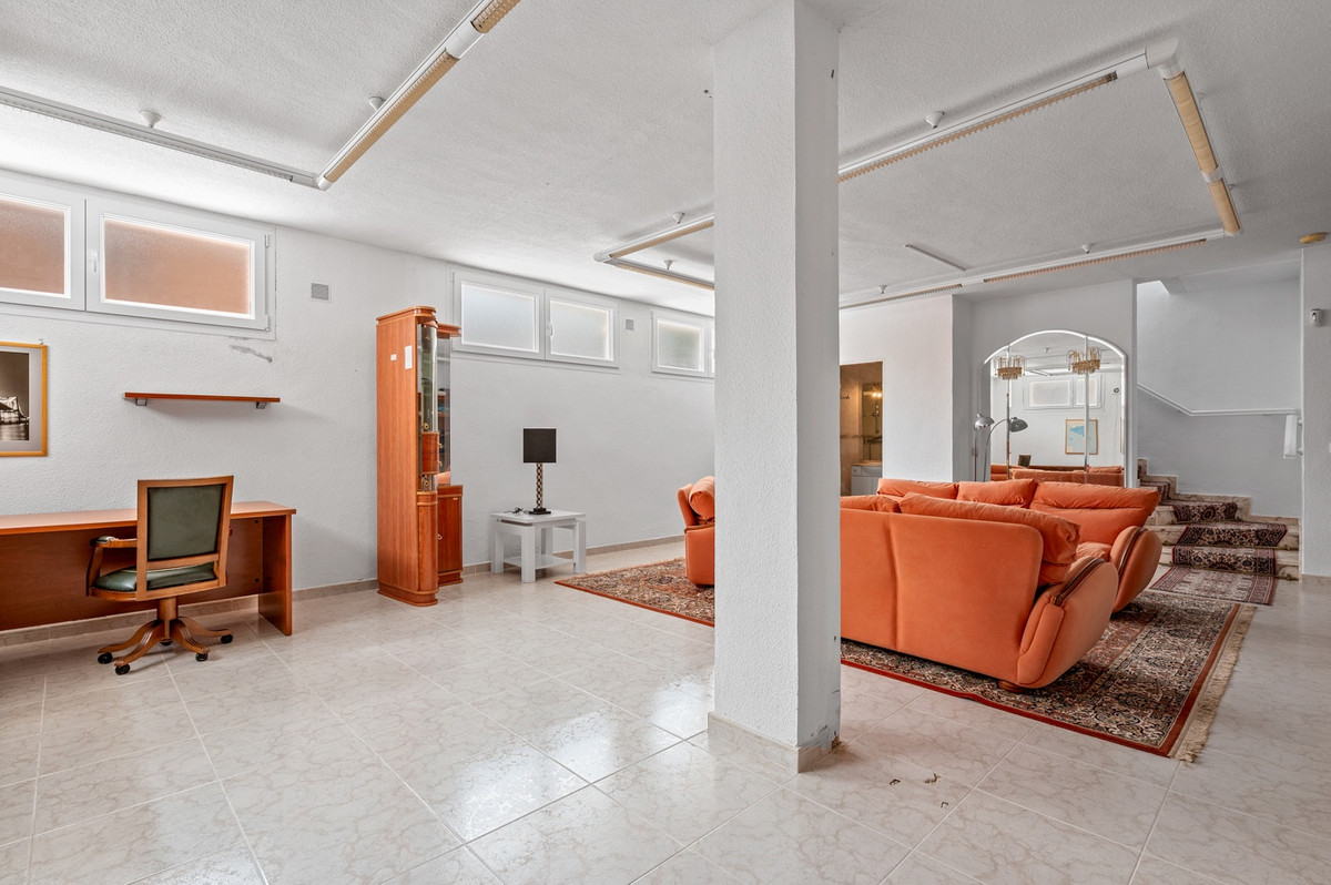 For sale - 4 Bedroom 6 Bathroom House - Detached Villa in Rojales - Ciudad Quesada  - Alicante