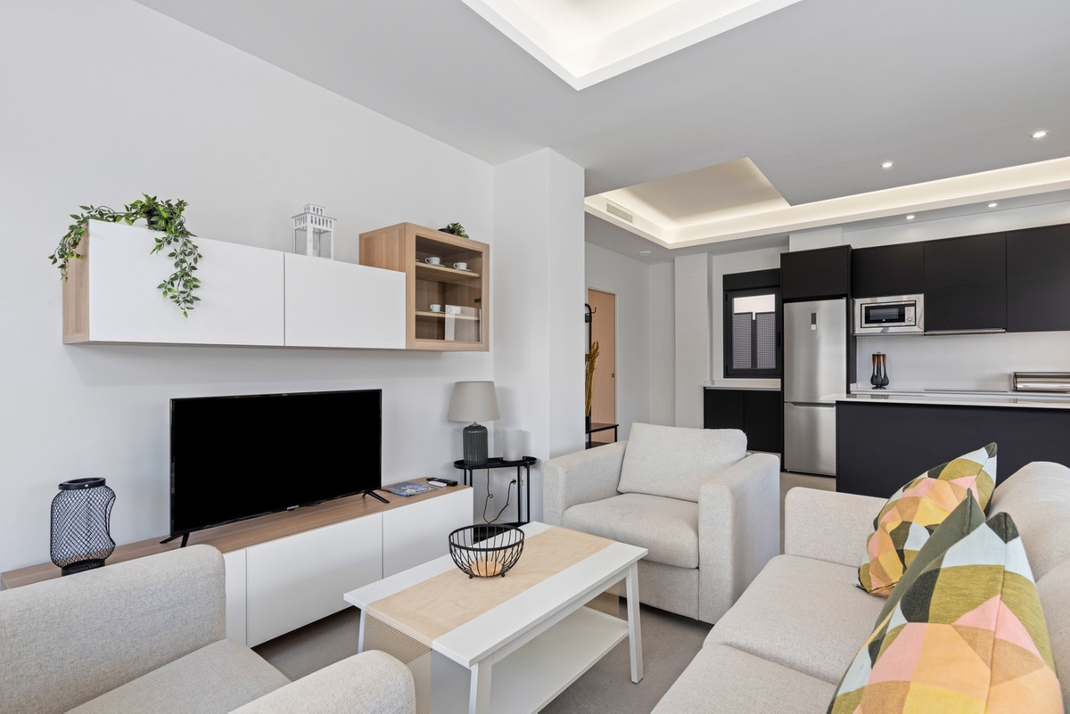 For sale - 3 Bedroom 2 Bathroom House - Semi-Detached House in San Fulgencio - La Marina  - Alicante