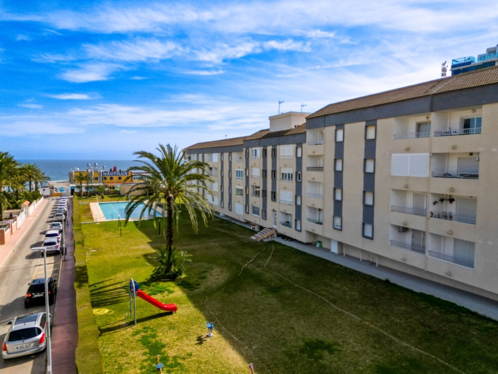 3 Bedroom 2 Bathroom Apartment - Middle Floor Apartment in Orihuela