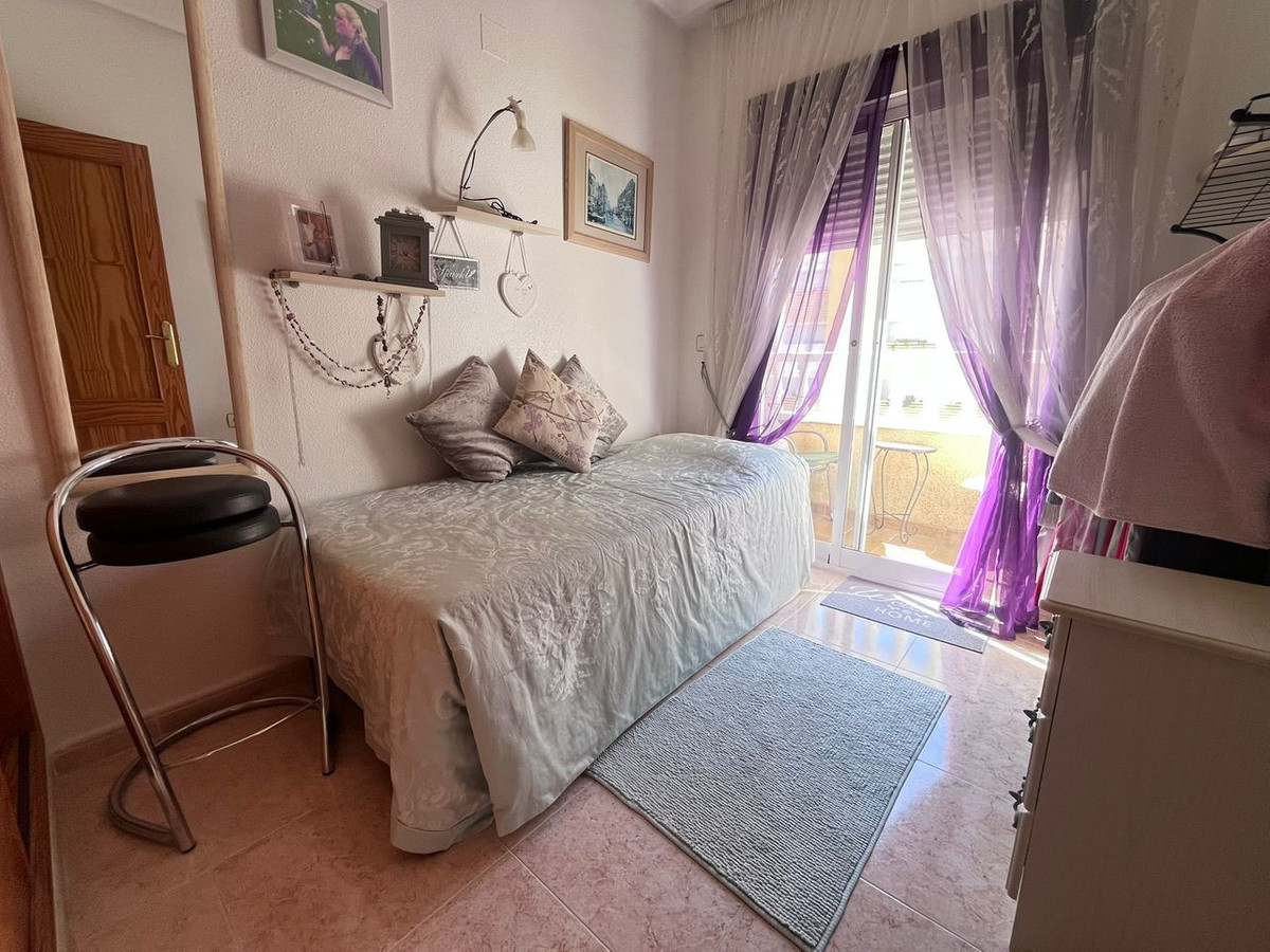 For sale - 2 Bedroom 2 Bathroom House - Townhouse in Orihuela - Villamartin  - Alicante