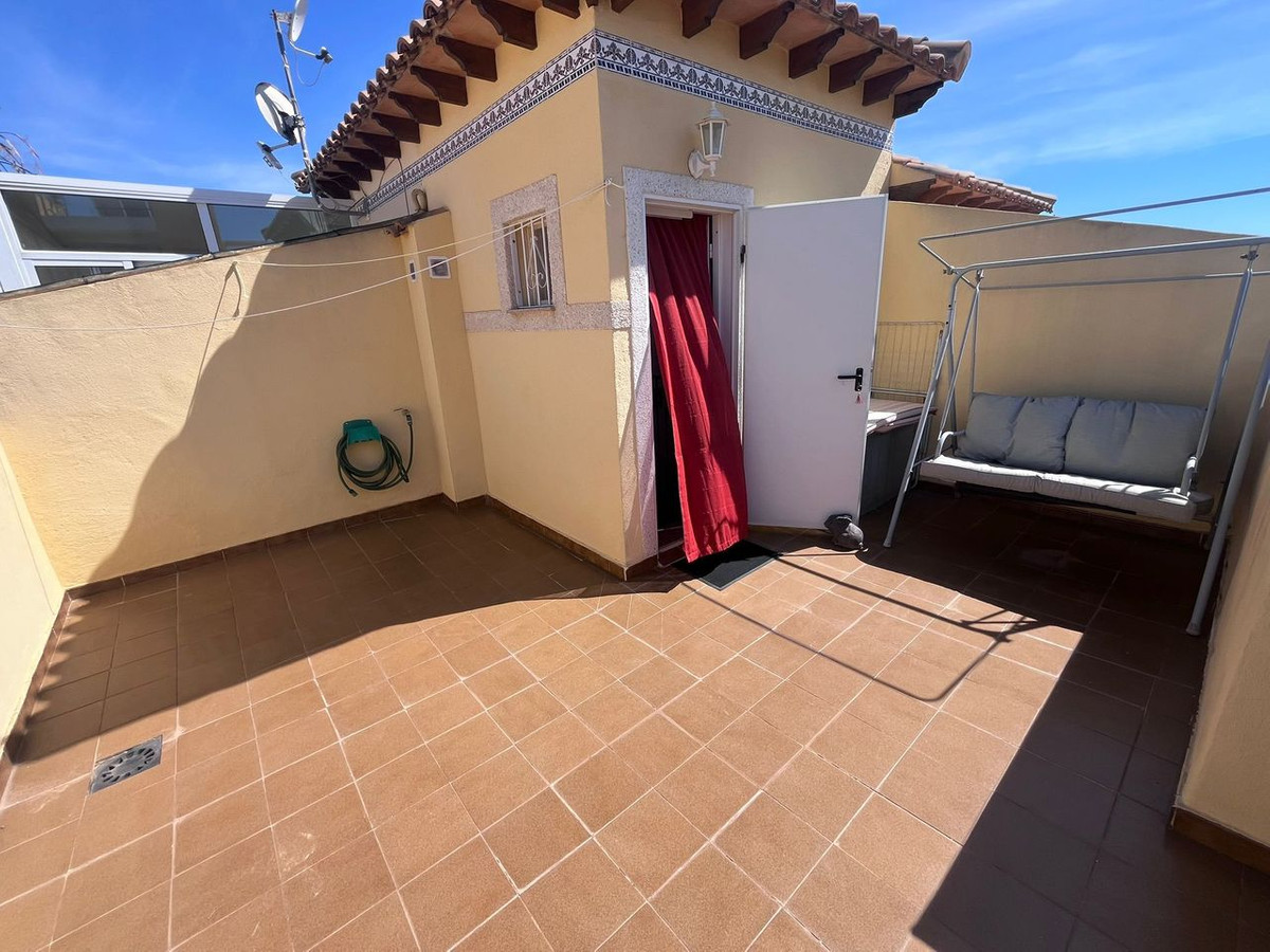 For sale - 2 Bedroom 2 Bathroom House - Townhouse in Orihuela - Villamartin  - Alicante
