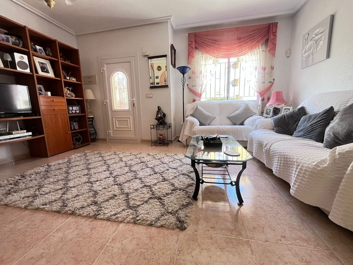 For sale - 2 Bedroom 2 Bathroom House - Townhouse in Orihuela - Villamartin  - Alicante