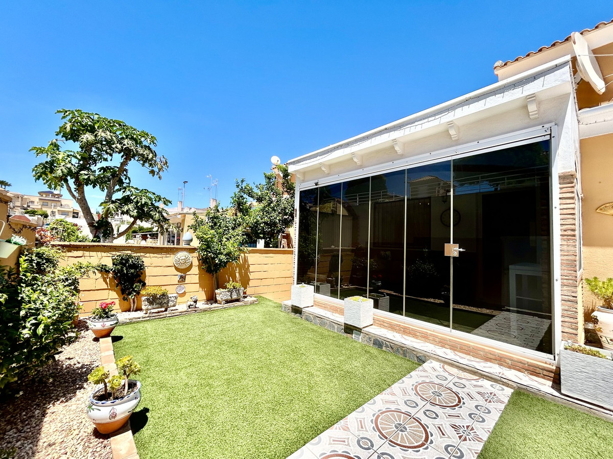 For sale - 3 Bedroom 2 Bathroom House - Detached Villa in Orihuela - Los Altos  - Alicante