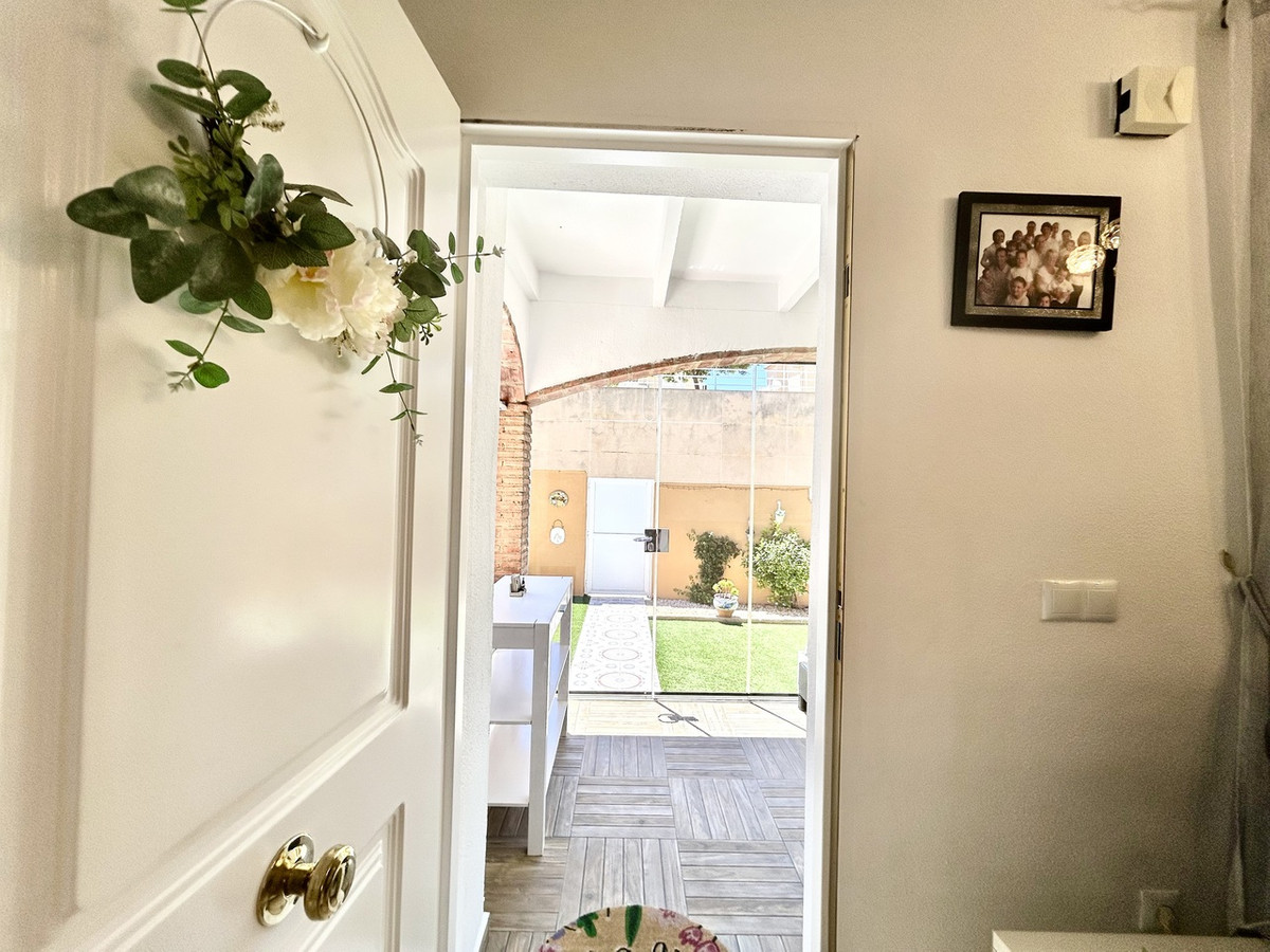 For sale - 3 Bedroom 2 Bathroom House - Detached Villa in Orihuela - Los Altos  - Alicante