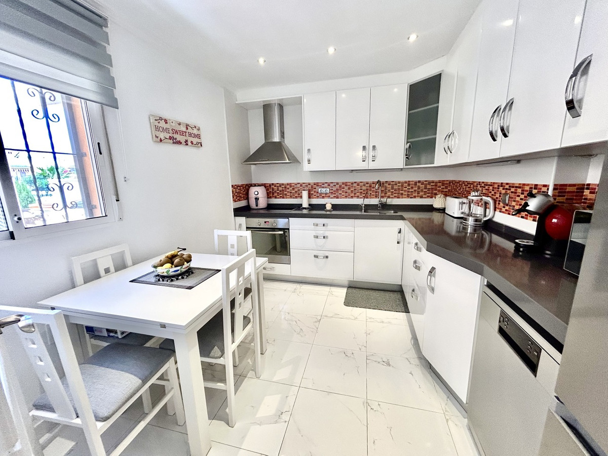 For sale - 3 Bedroom 2 Bathroom House - Detached Villa in Orihuela - Los Altos  - Alicante