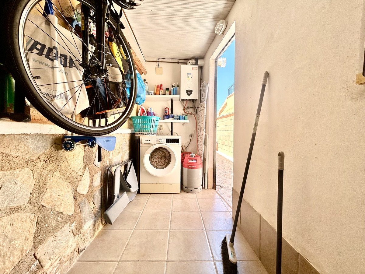 For sale - 3 Bedroom 2 Bathroom House - Detached Villa in Orihuela - Los Altos  - Alicante