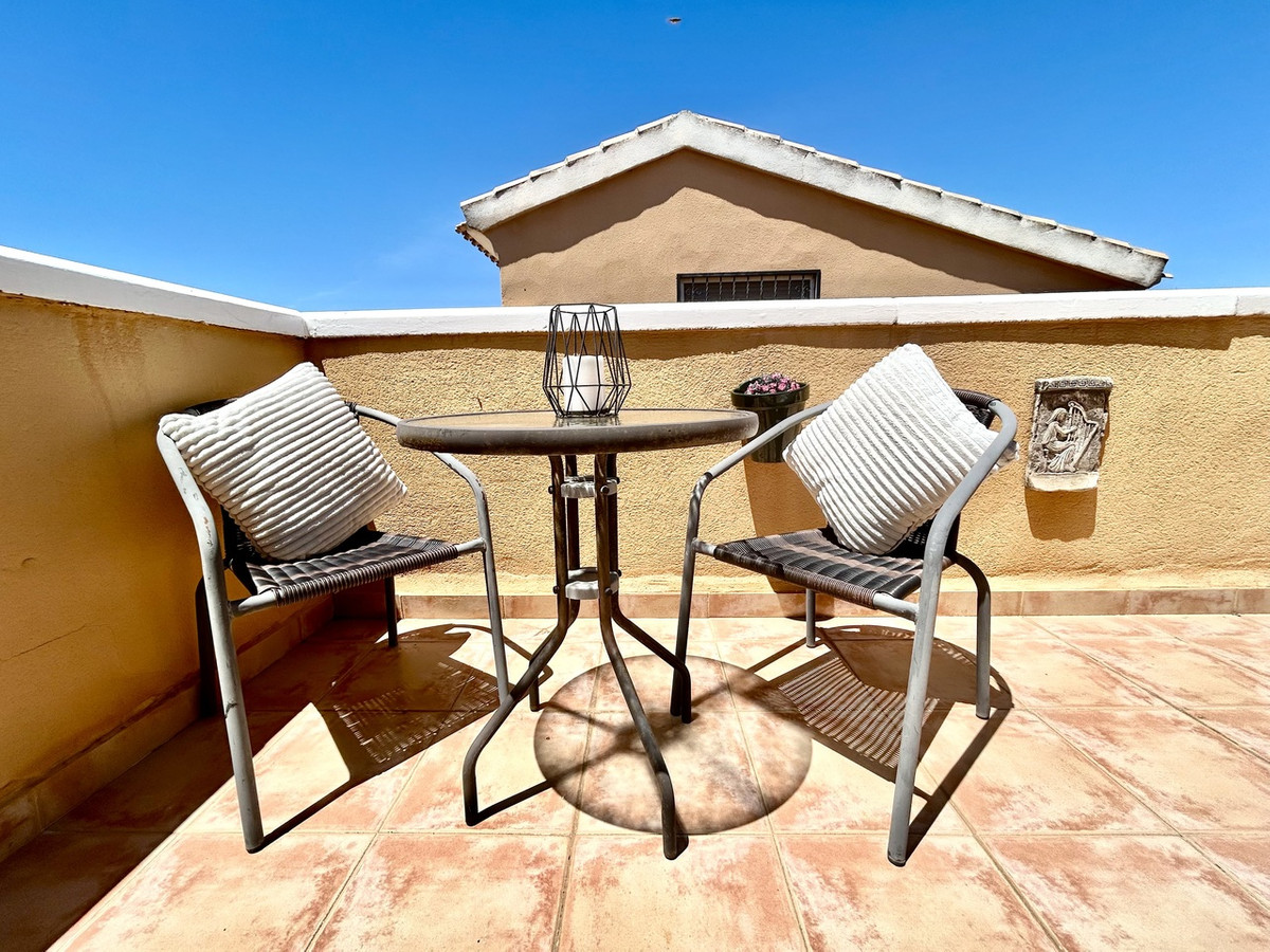For sale - 3 Bedroom 2 Bathroom House - Detached Villa in Orihuela - Los Altos  - Alicante